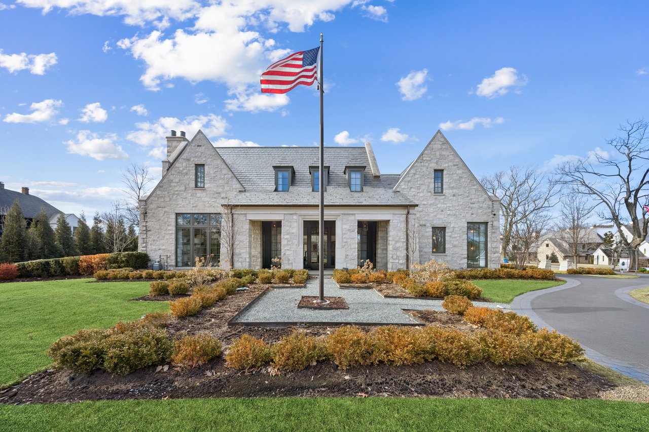 244 E 1st, Hinsdale