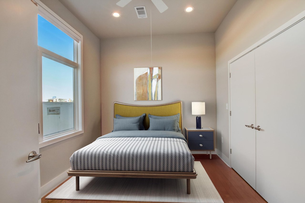 SAGE -Great location on South Lamar! 