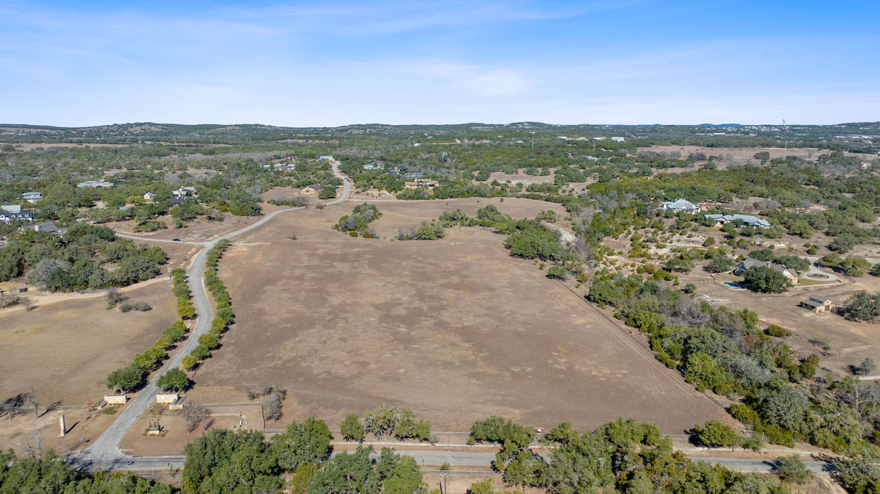 100 Dario Dr. Dripping Springs  Tx 78620