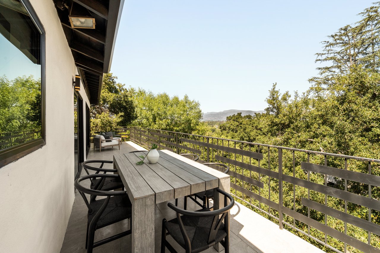 11587 Sunshine Ter, Studio City