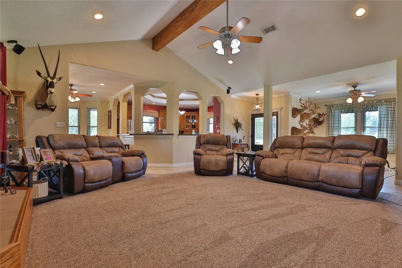 145 County Rd 461B