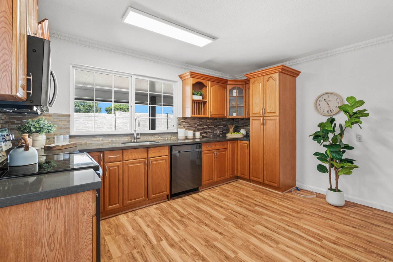 1459 Blackfield Drive
