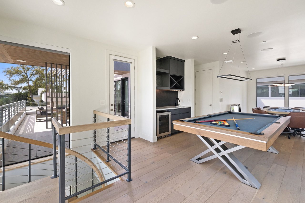 4811 Timberline Drive