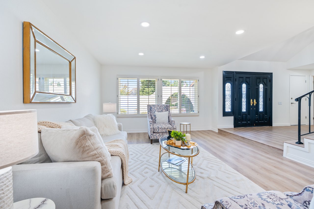 26982 Pueblonuevo Dr, Mission Viejo 92691	