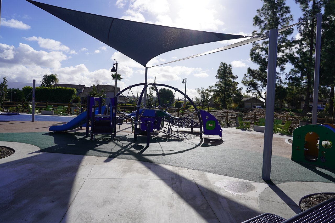 21865 Jinetes, Mission Viejo, CA 92691