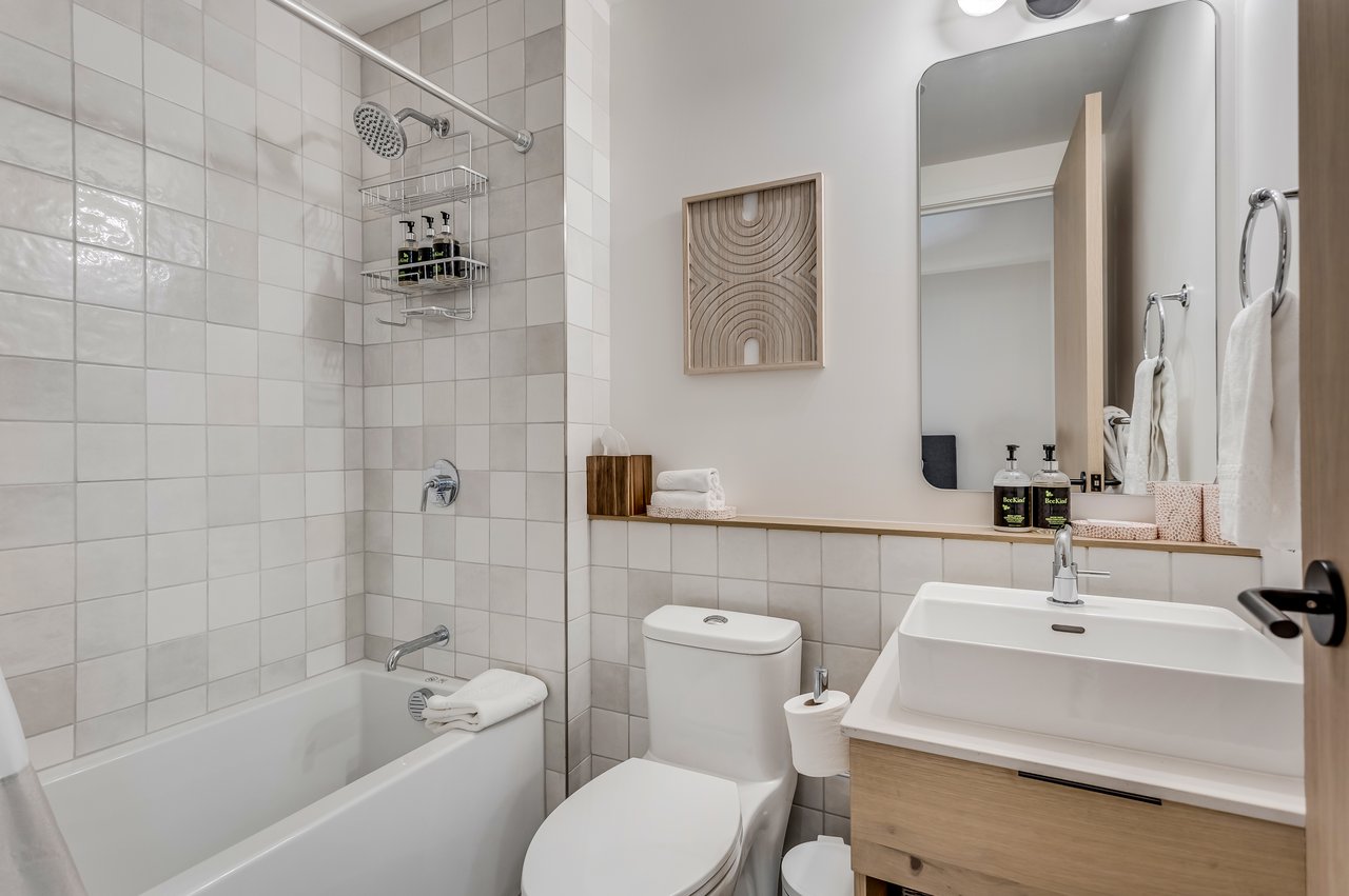 Electric Pass Lodge Gem