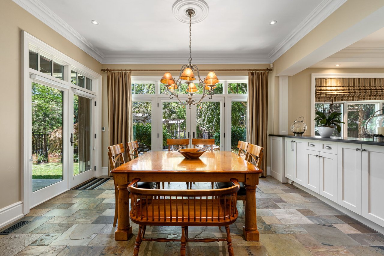 Grandeur On Parr Place