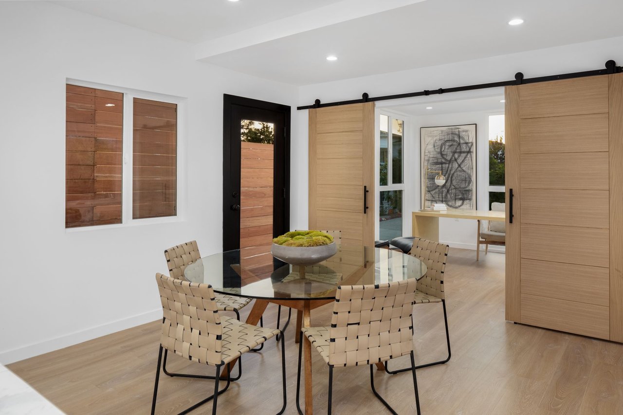 574 Mount Holyoke Ave