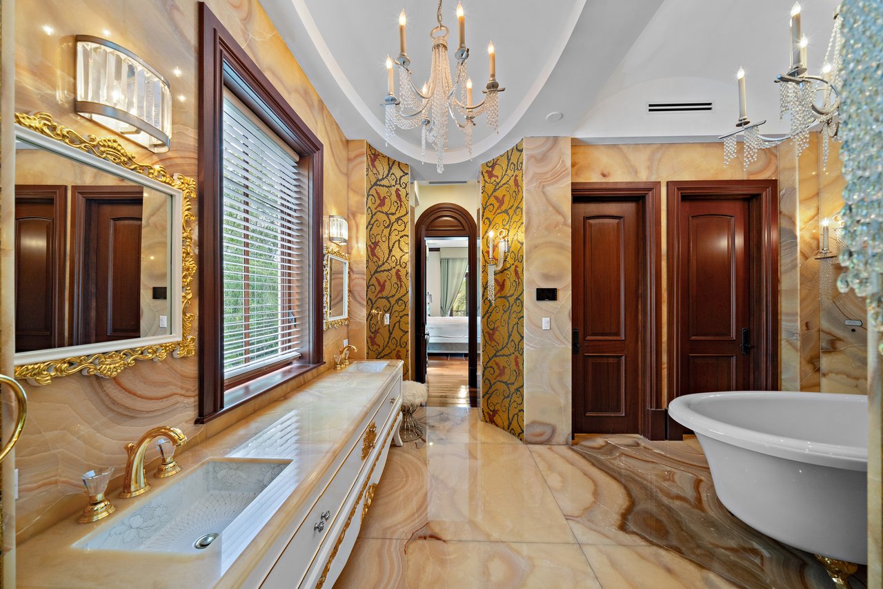 150 Edgewater Drive