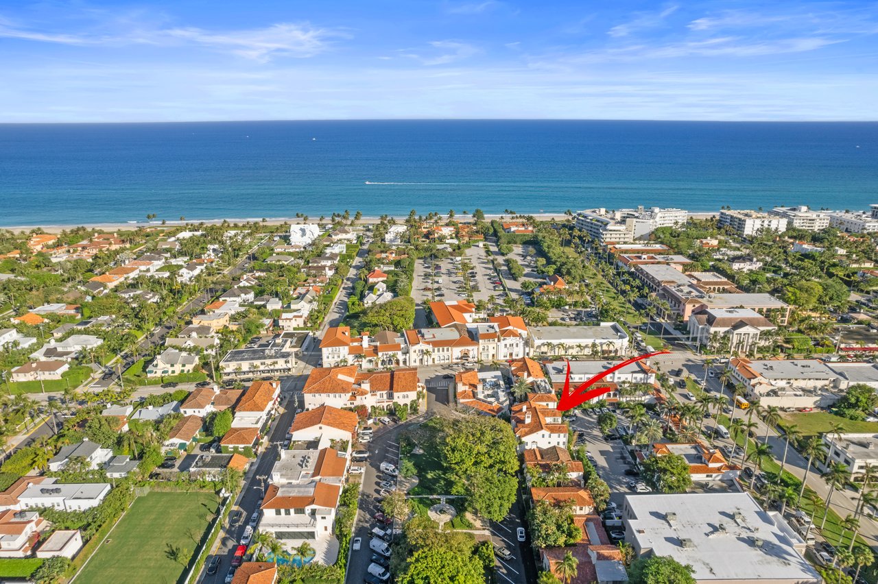 Mid-Island Townhouse