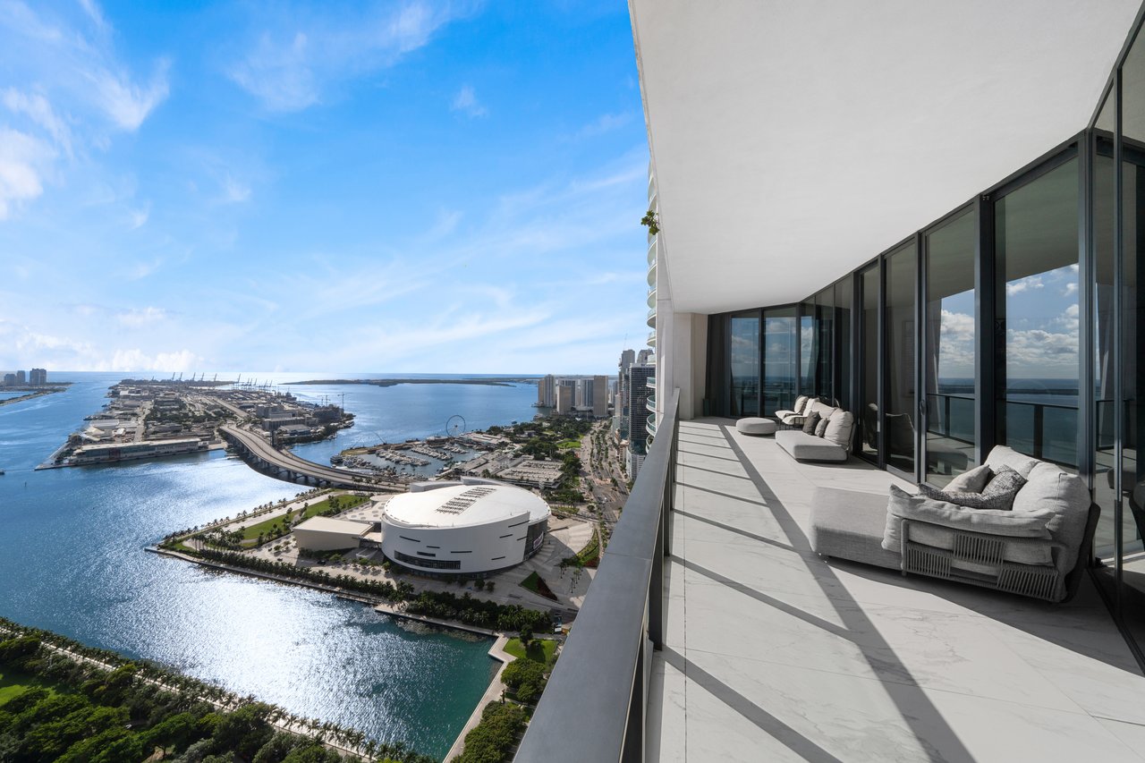 One Thousand Museum Lower Penthouse 4901