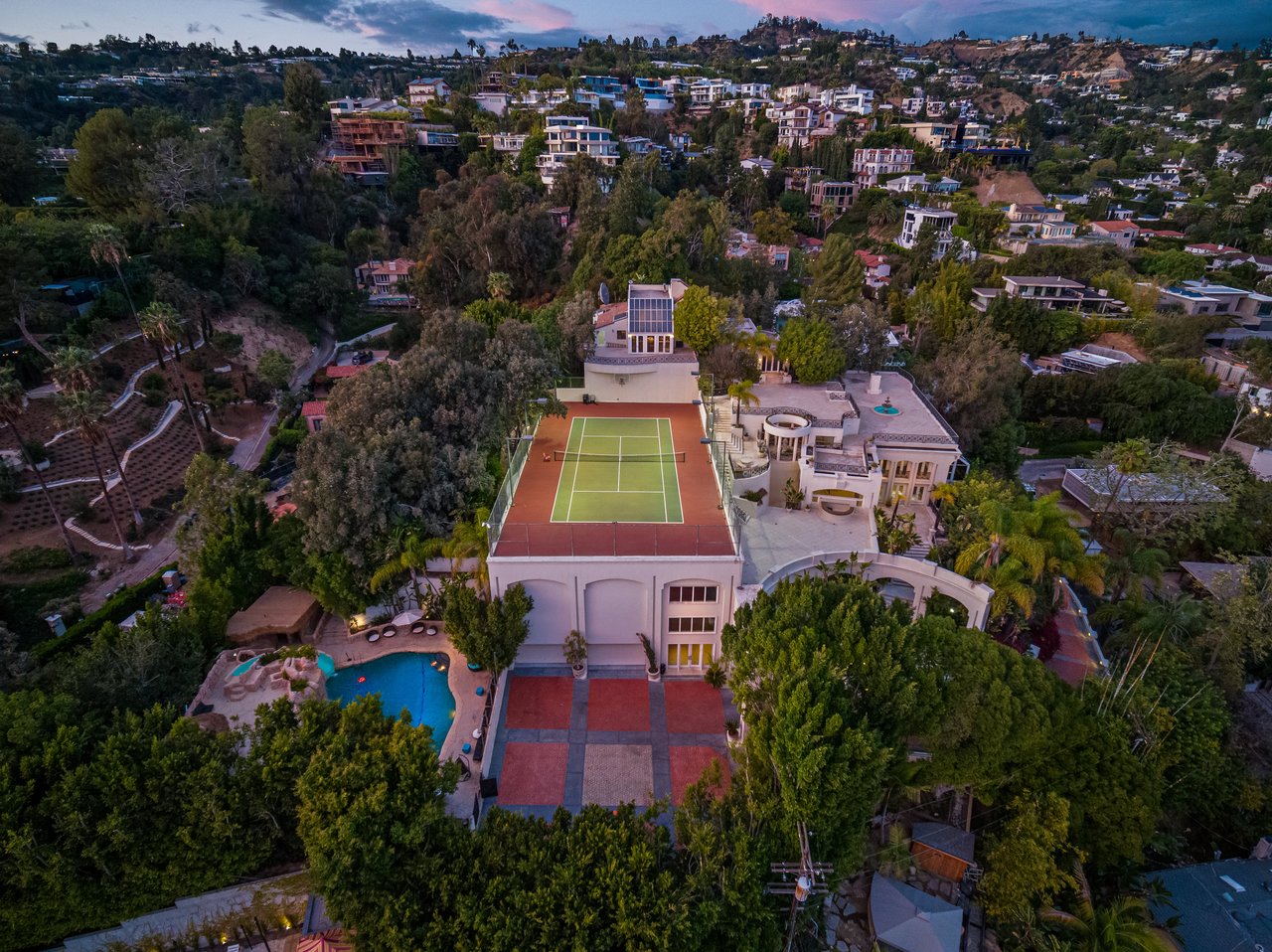 1235 Sierra Alta Way