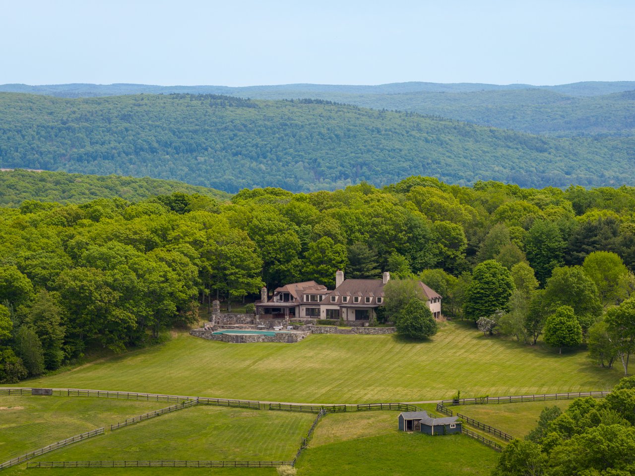 26 Mountain Farm Road 