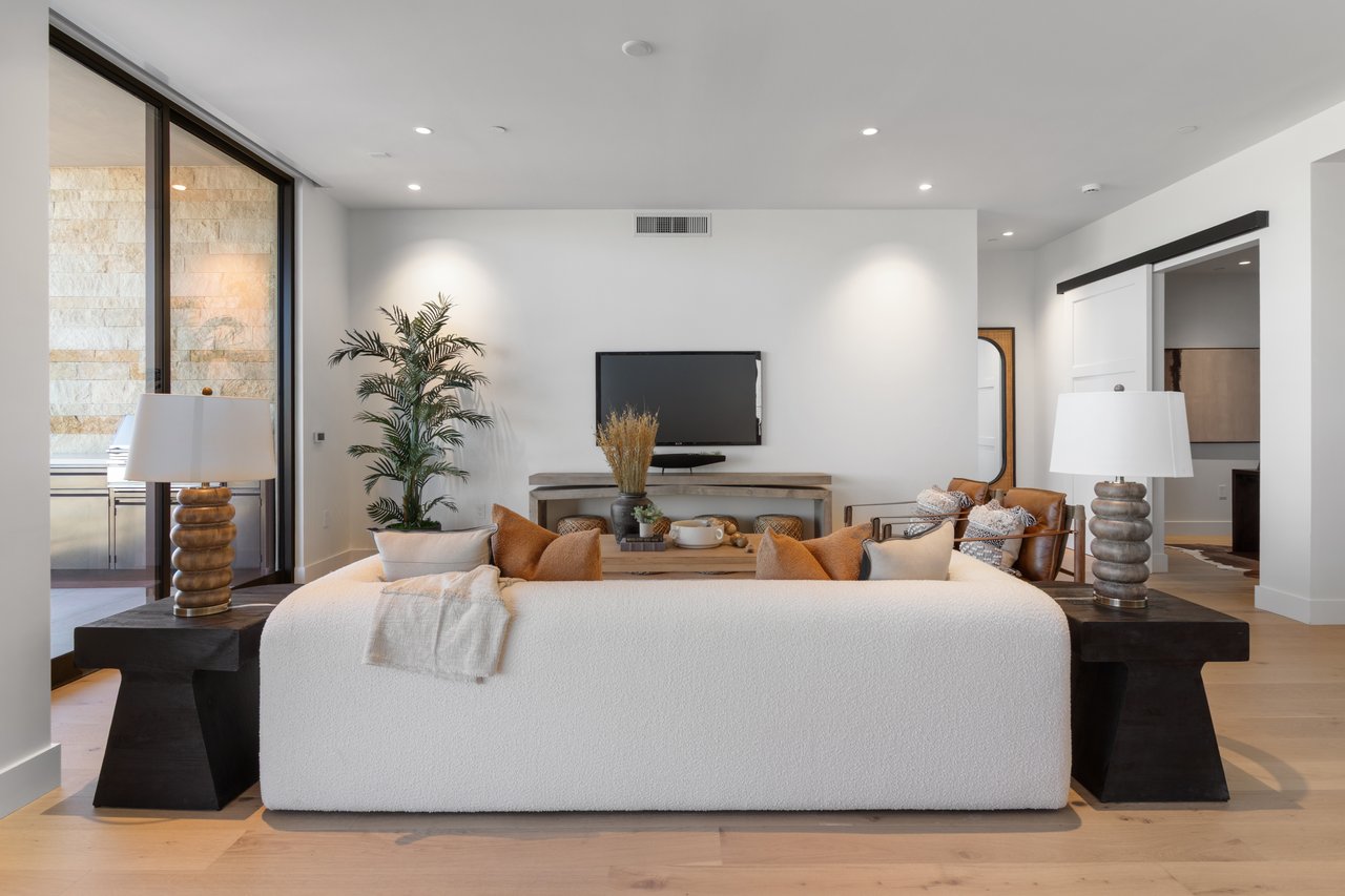 4849 N CAMELBACK RIDGE Drive B308