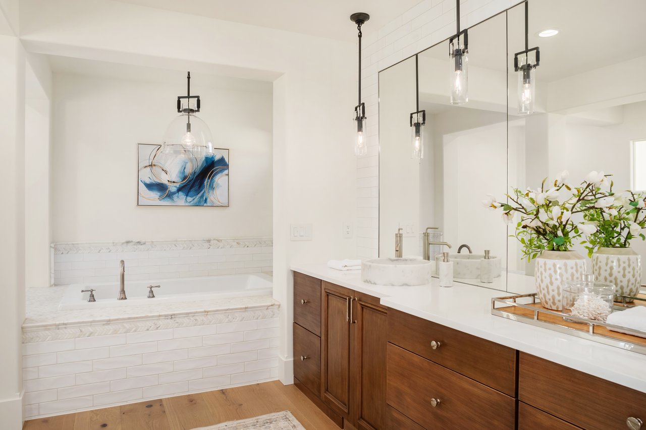 9228 112th Avenue NE