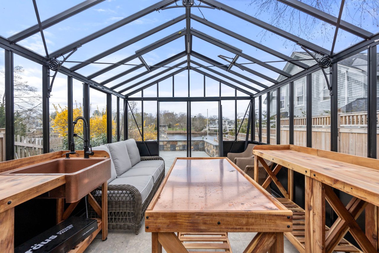 25 Seaview Avenue