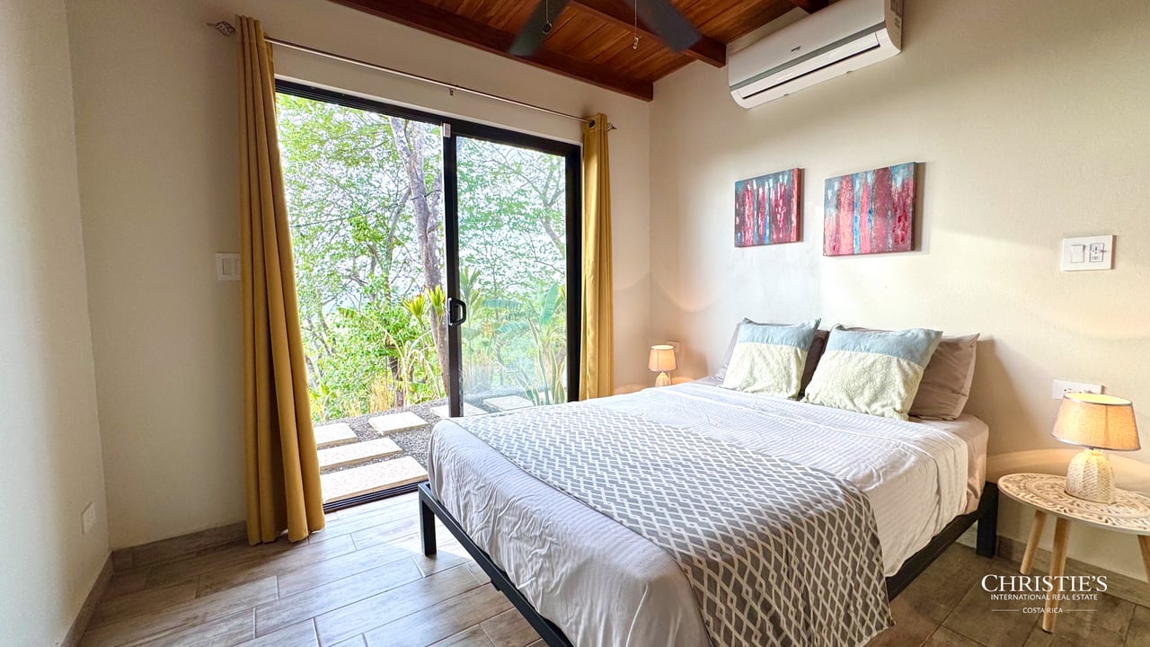 Casa Lunax Ocean View Residence