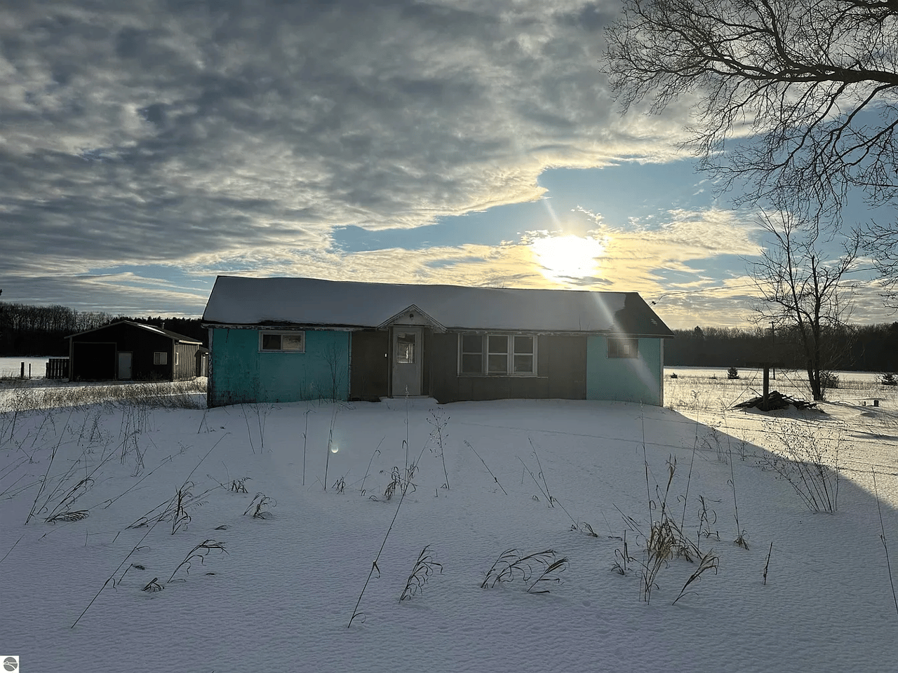 167 N Pioneer Rd