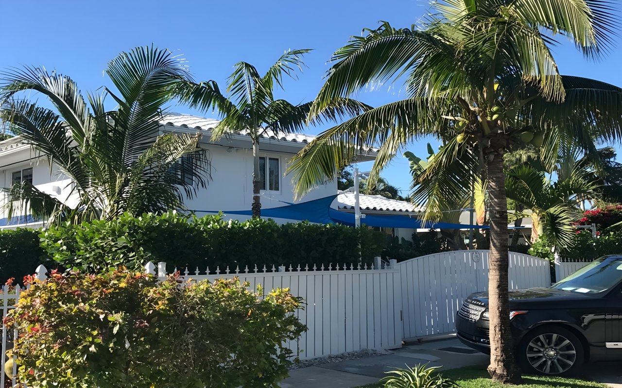 Davis Harbor Dream House Lists by Fabrizio Cacciatore!