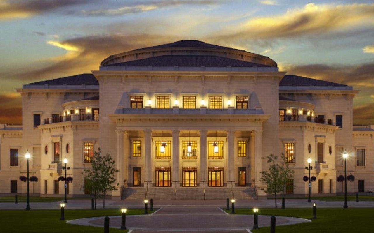 The Palladium’s Ripple Effect: How Carmel’s Arts Landmark Boosts Nearby Businesses