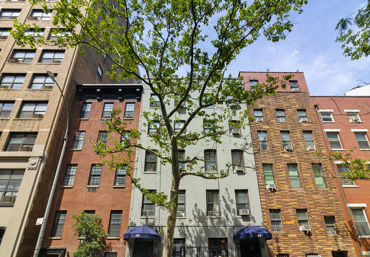 37 West 16th Street