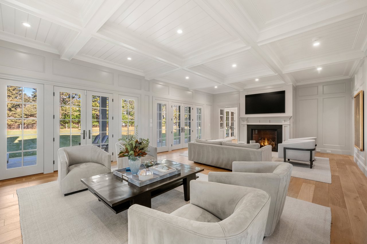 Stunning Residential Estate in Osterville 