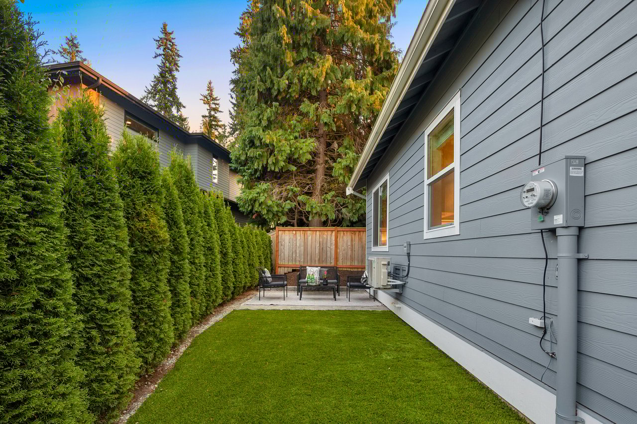 13005 NE 73rd Street Unit: 2