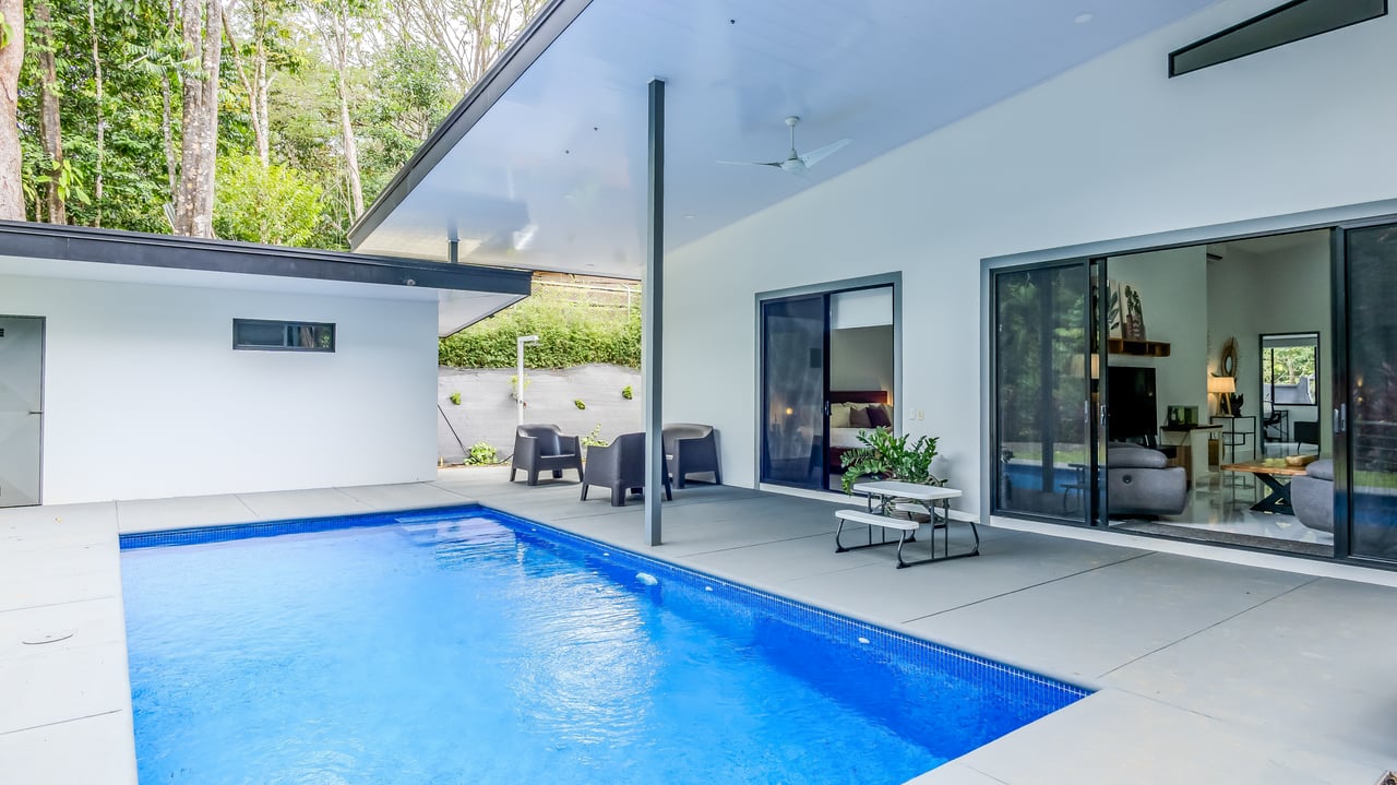 Modern 3-Bed Jungle Home with River and Pool in Cinco Ventanas Ojochal