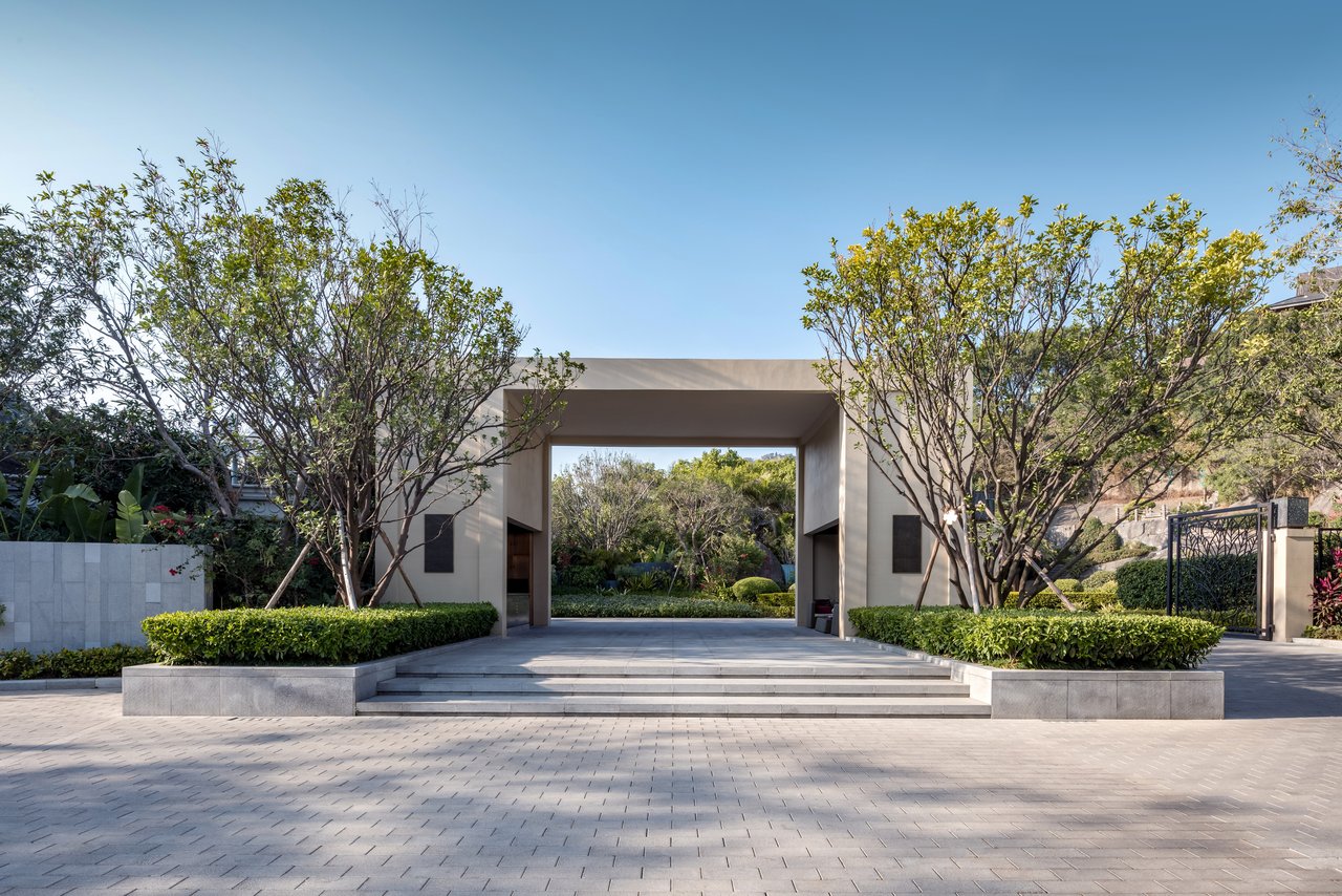 Gated Properties