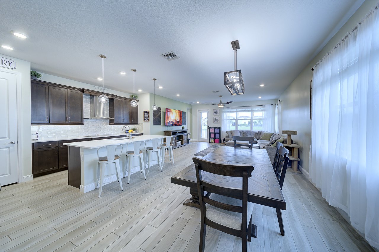 4092 Rosa Dr