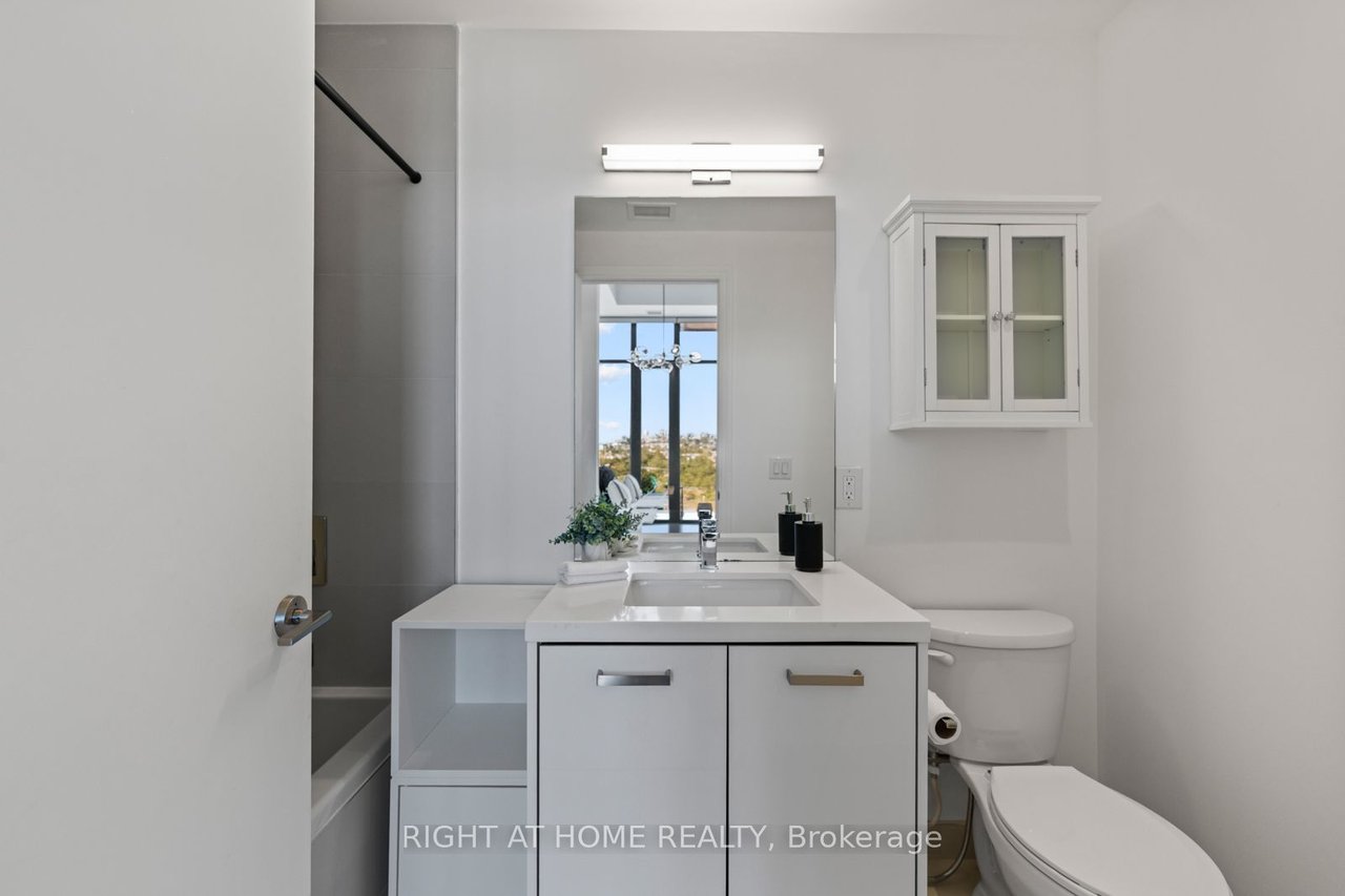 PENTHOUSE AT THE HARLOWE