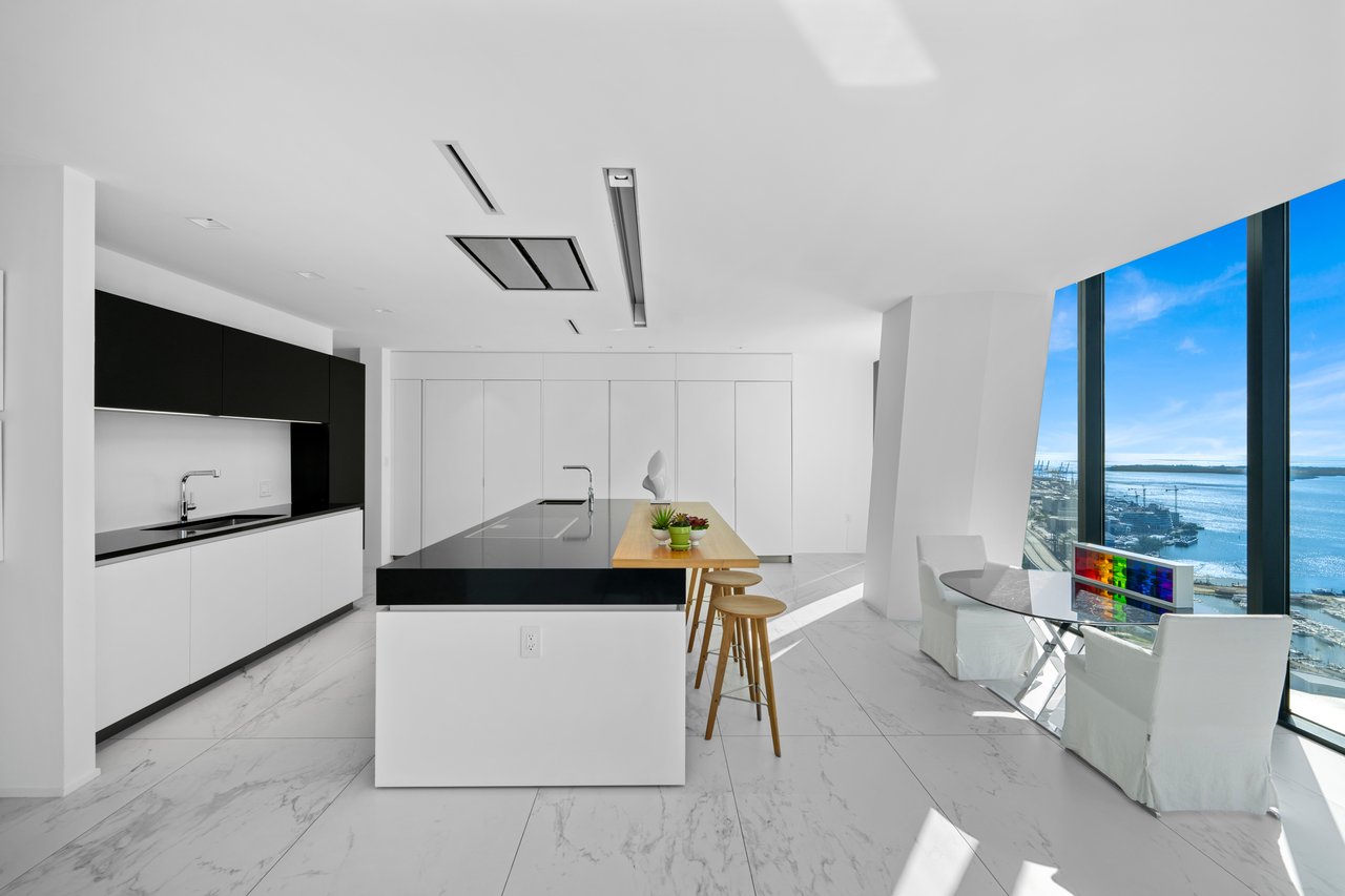 One Thousand Museum Lower Penthouse 4901