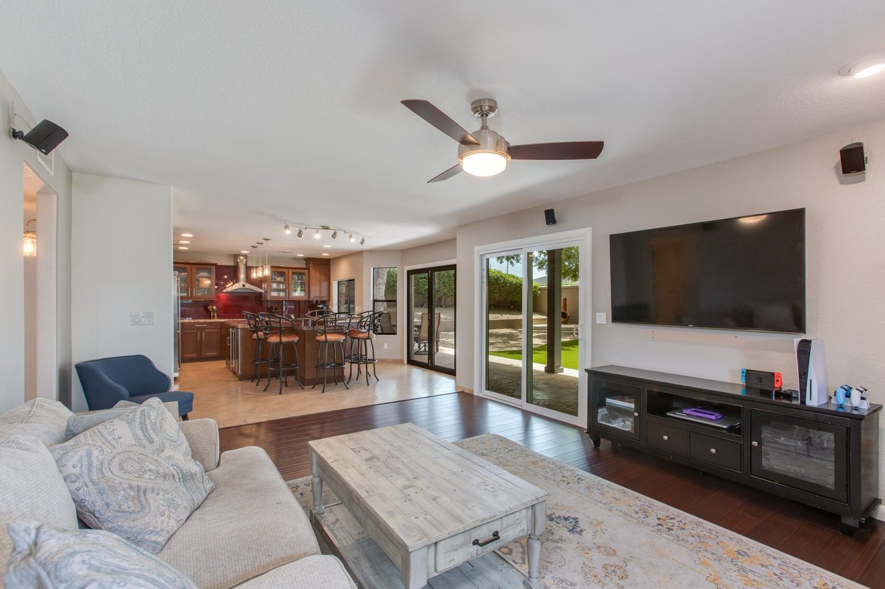 1067 E Seminole Dr.