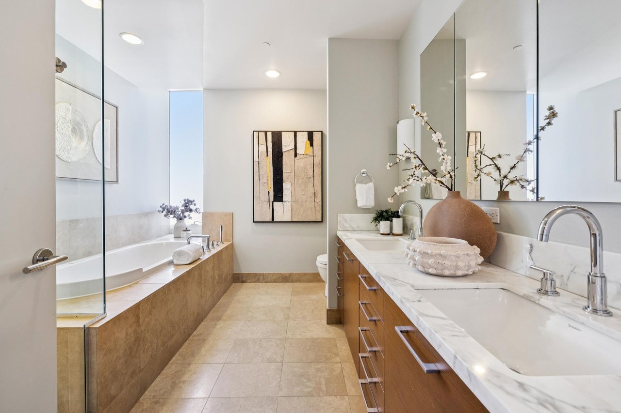 301 Mission St #56D