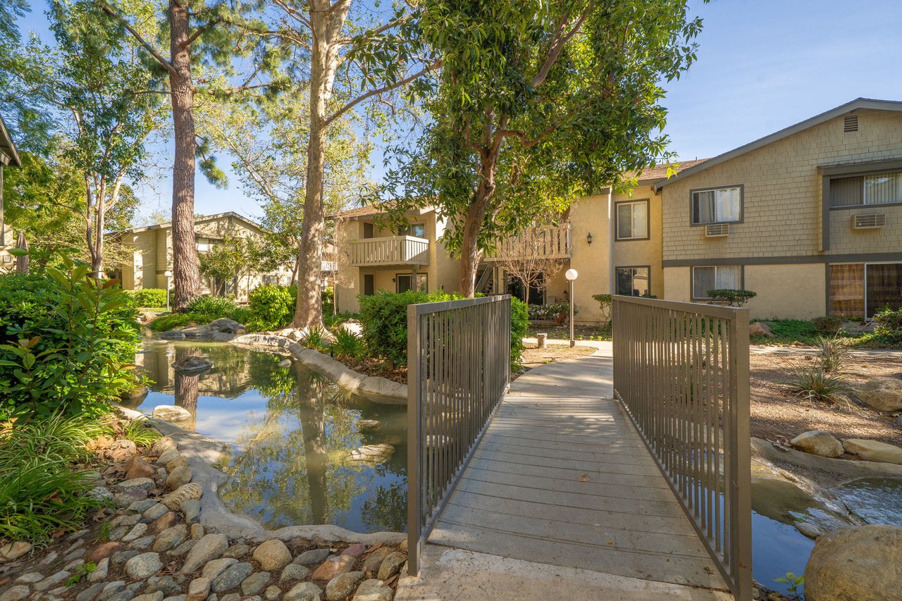 960 E Bonita Avenue 91