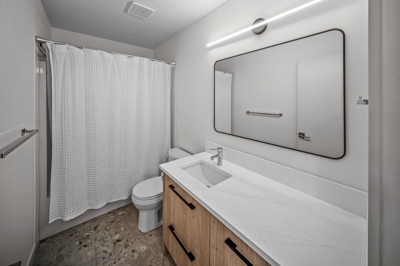 1022 Rundleview Drive Unit: 27