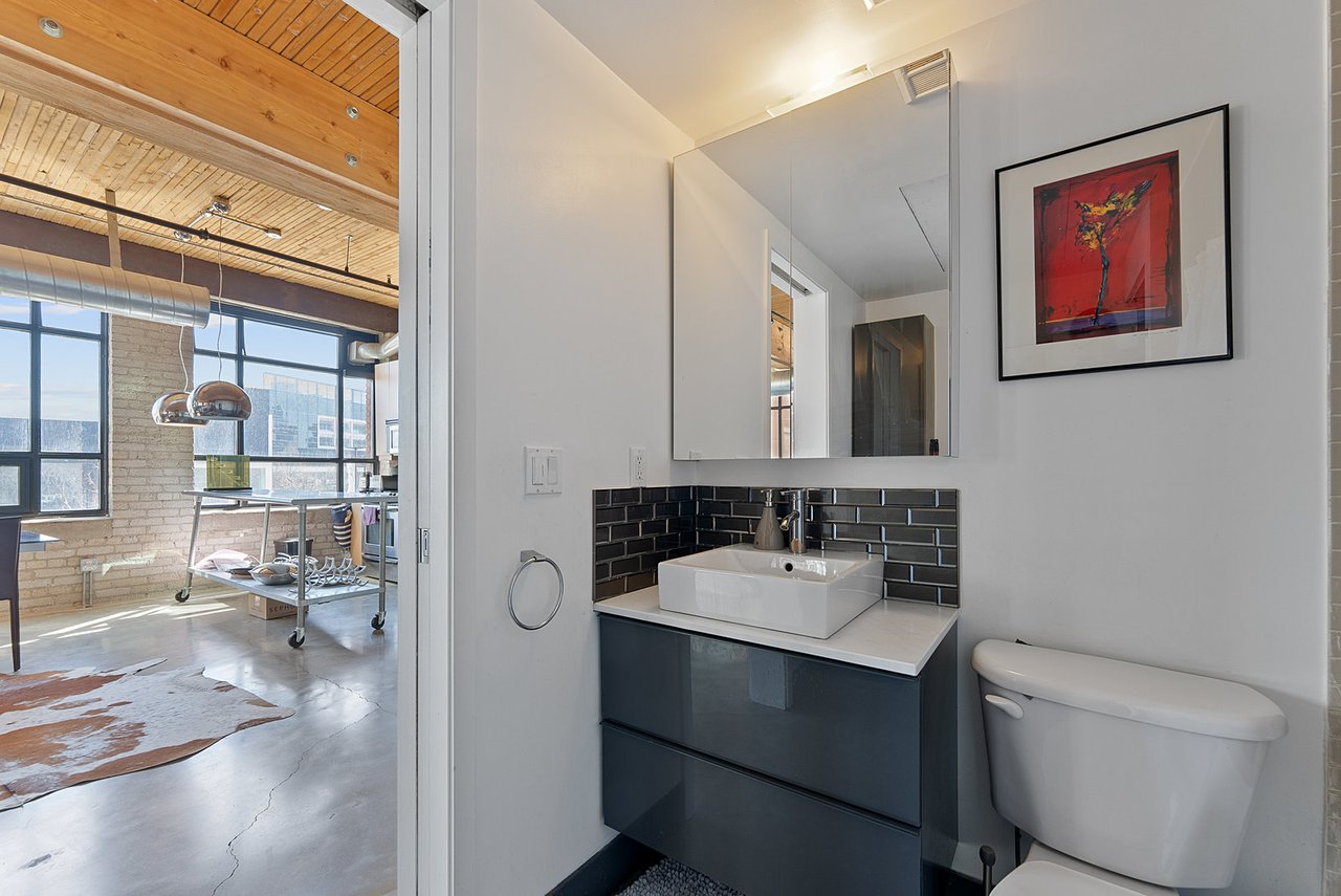 68 Broadview Ave S Unit: 203