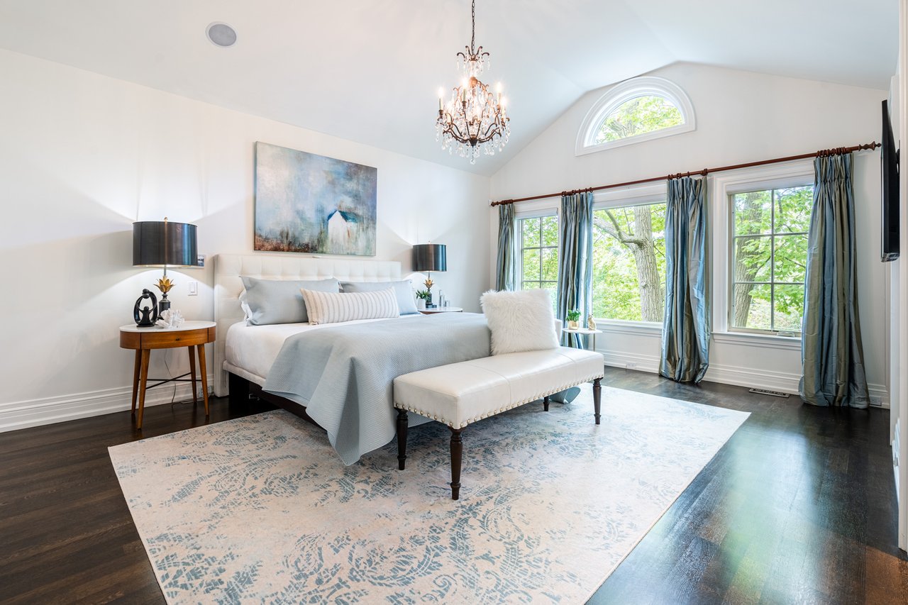 275 Glen Manor Dr E
