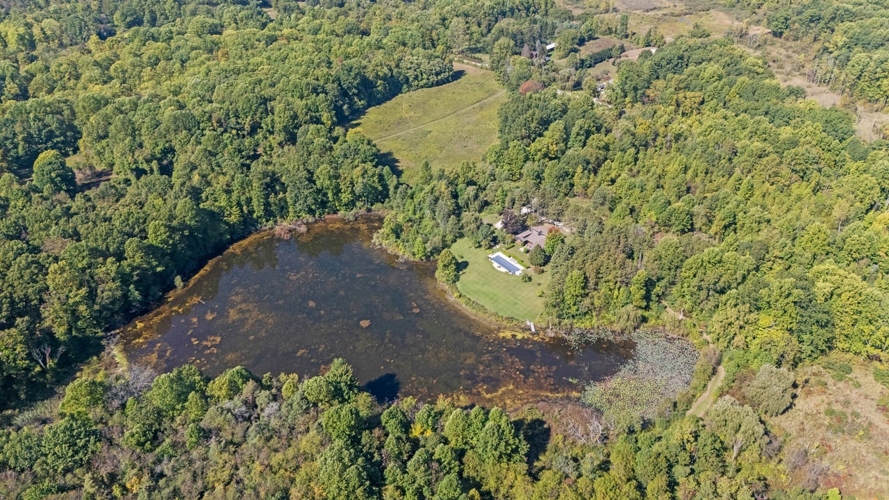 2408 E 800 N, La Porte, IN 46350