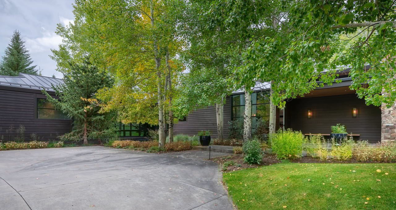 28 Maroon Drive, Aspen