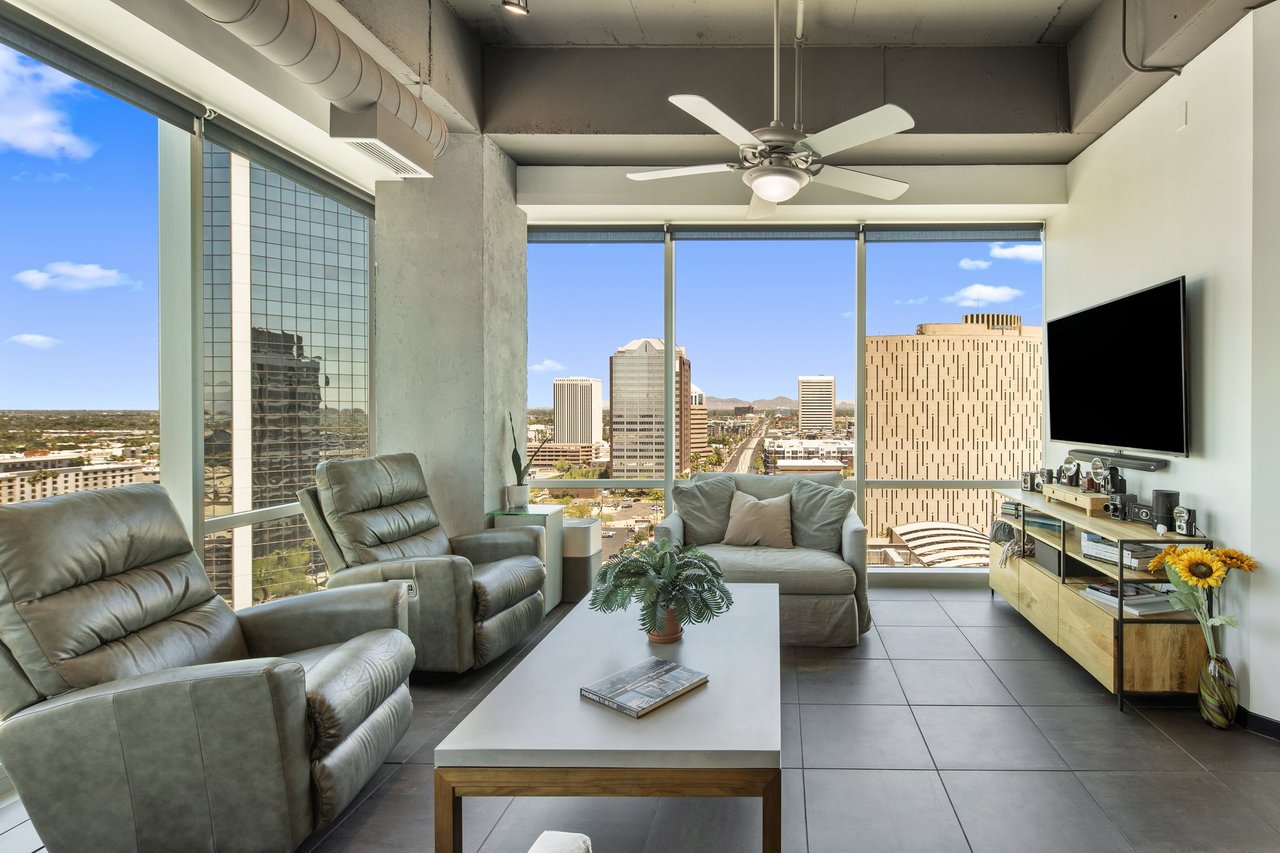 1 E Lexington Avenue 1209