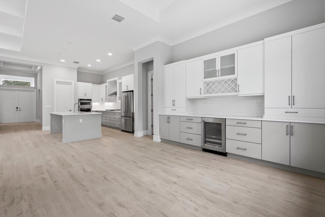 4243 Lucaya Pointe Wy