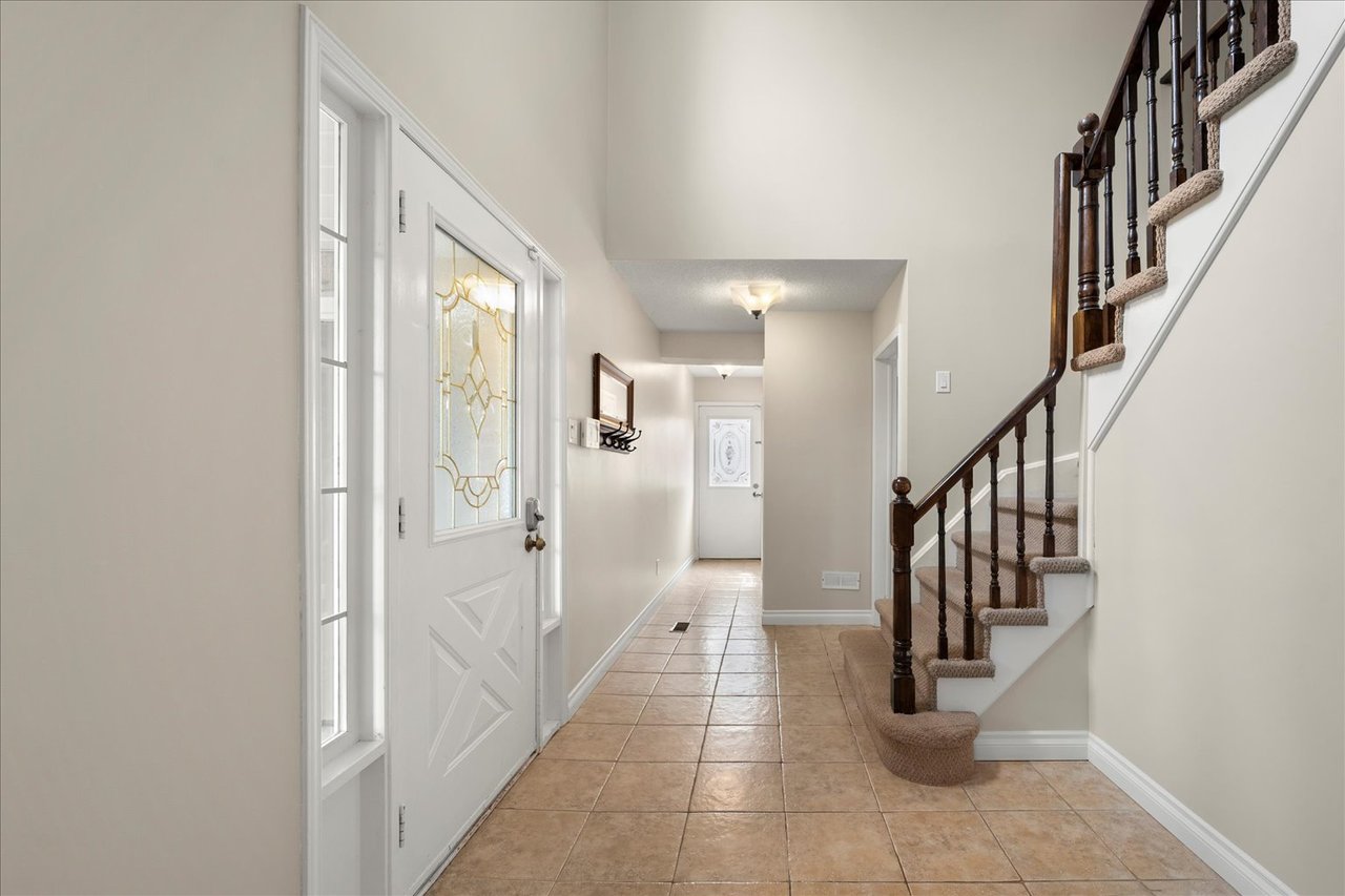 438 Claremont Cres