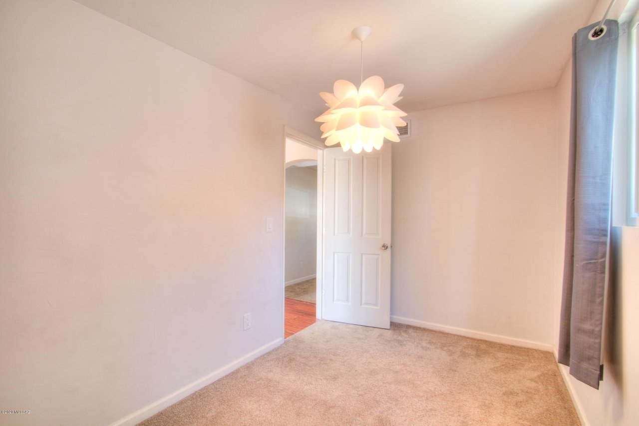 3159 W Calle Cereza