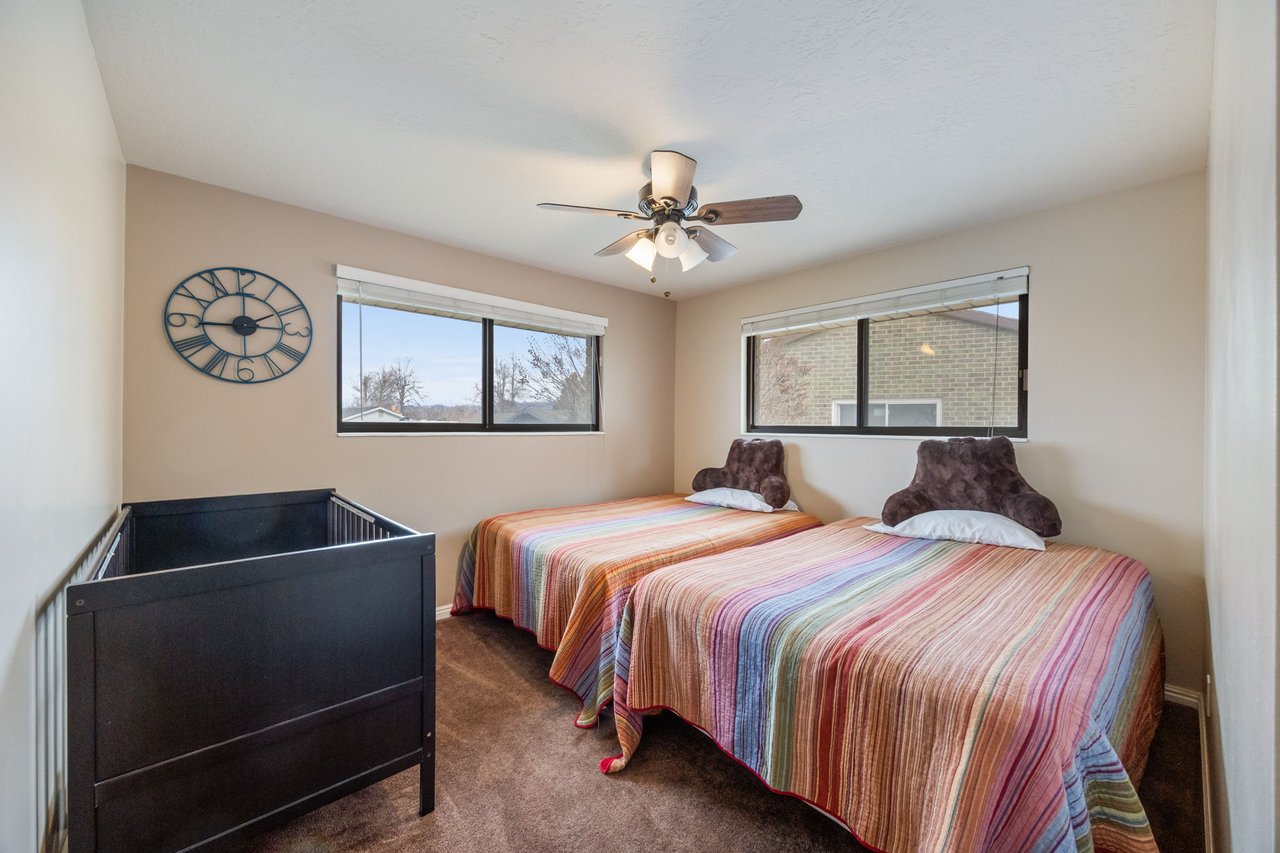 4372 S Hawarden Cir