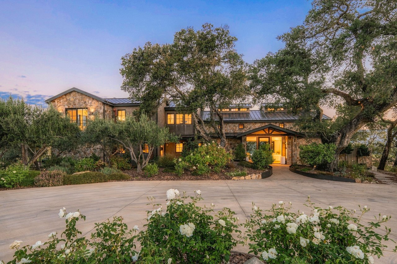 Vineyard View Compound