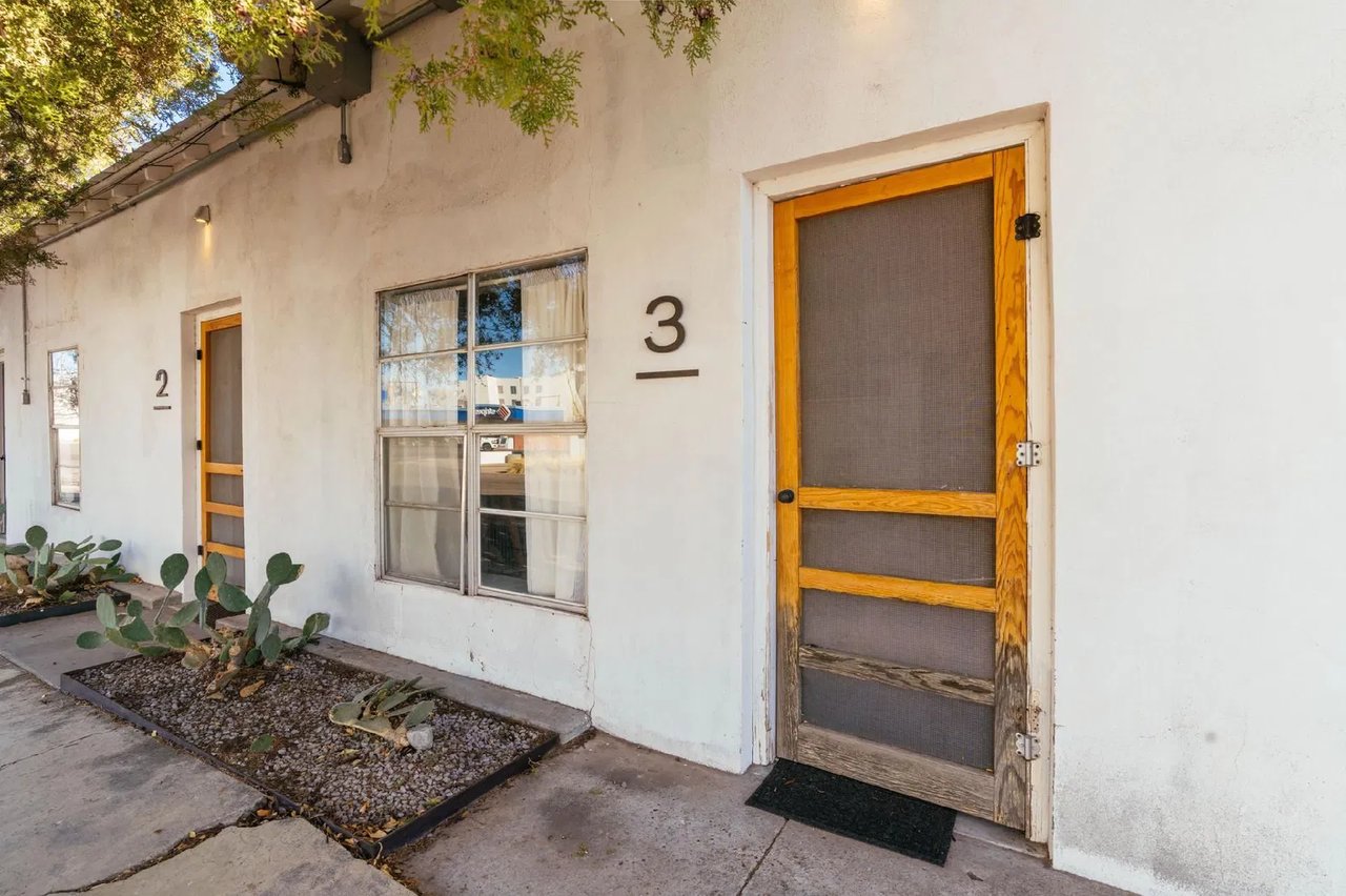200 E San Antonio St