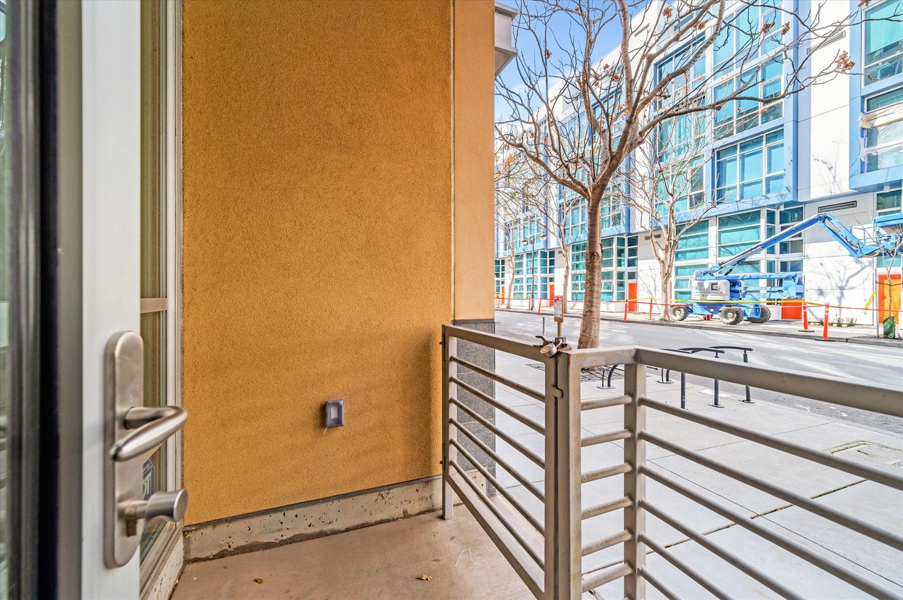 325 Berry Street Unit: 107