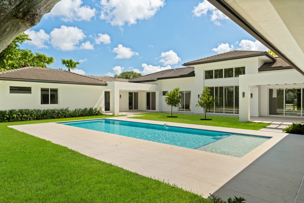 A Modern Miami Estate