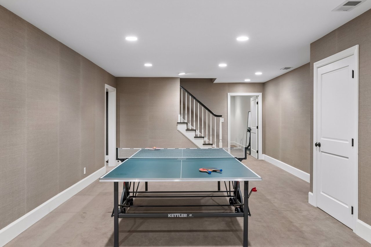 235 Hollander Road, Wayzata